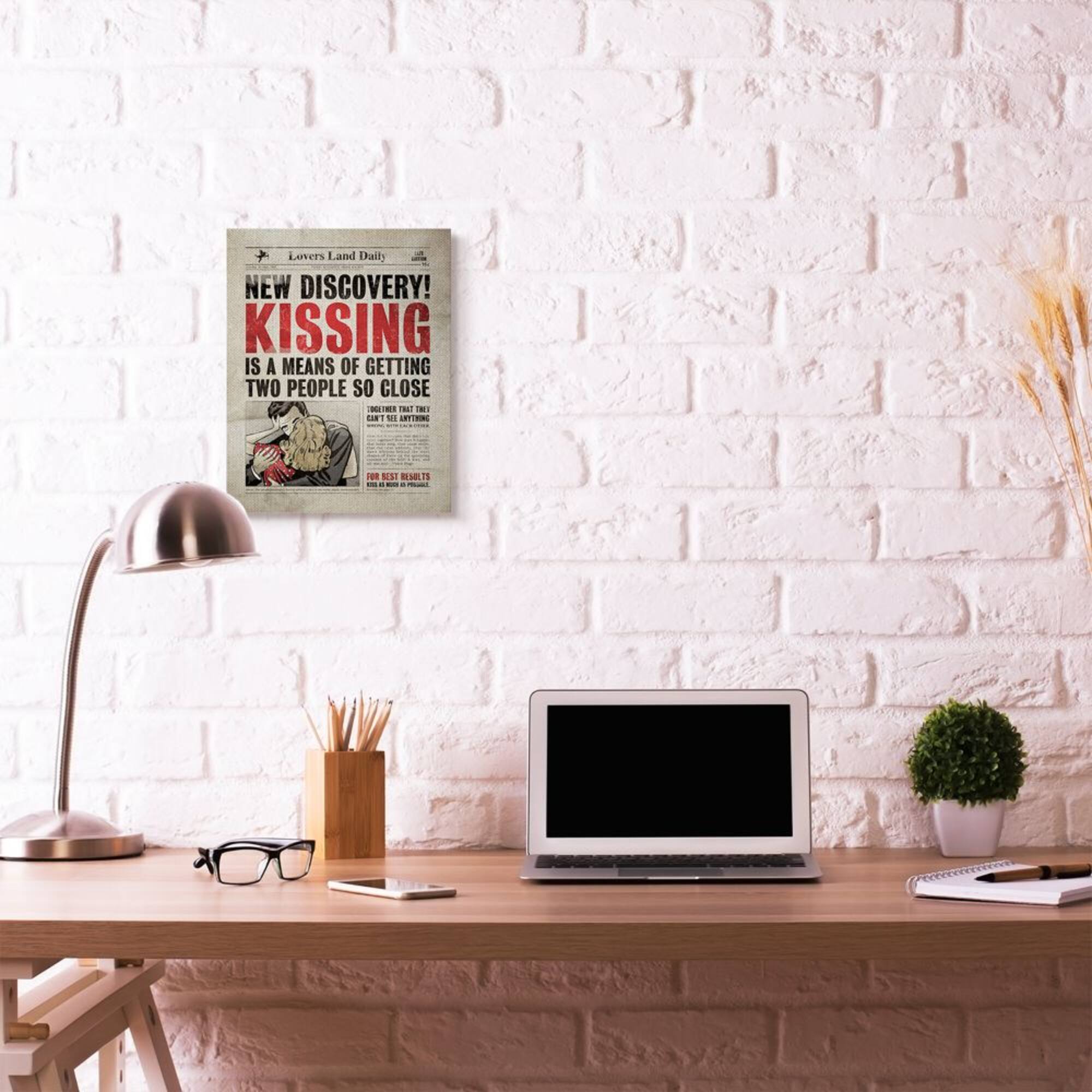 Stupell Industries Kissing Newspaper Canvas Wall Art